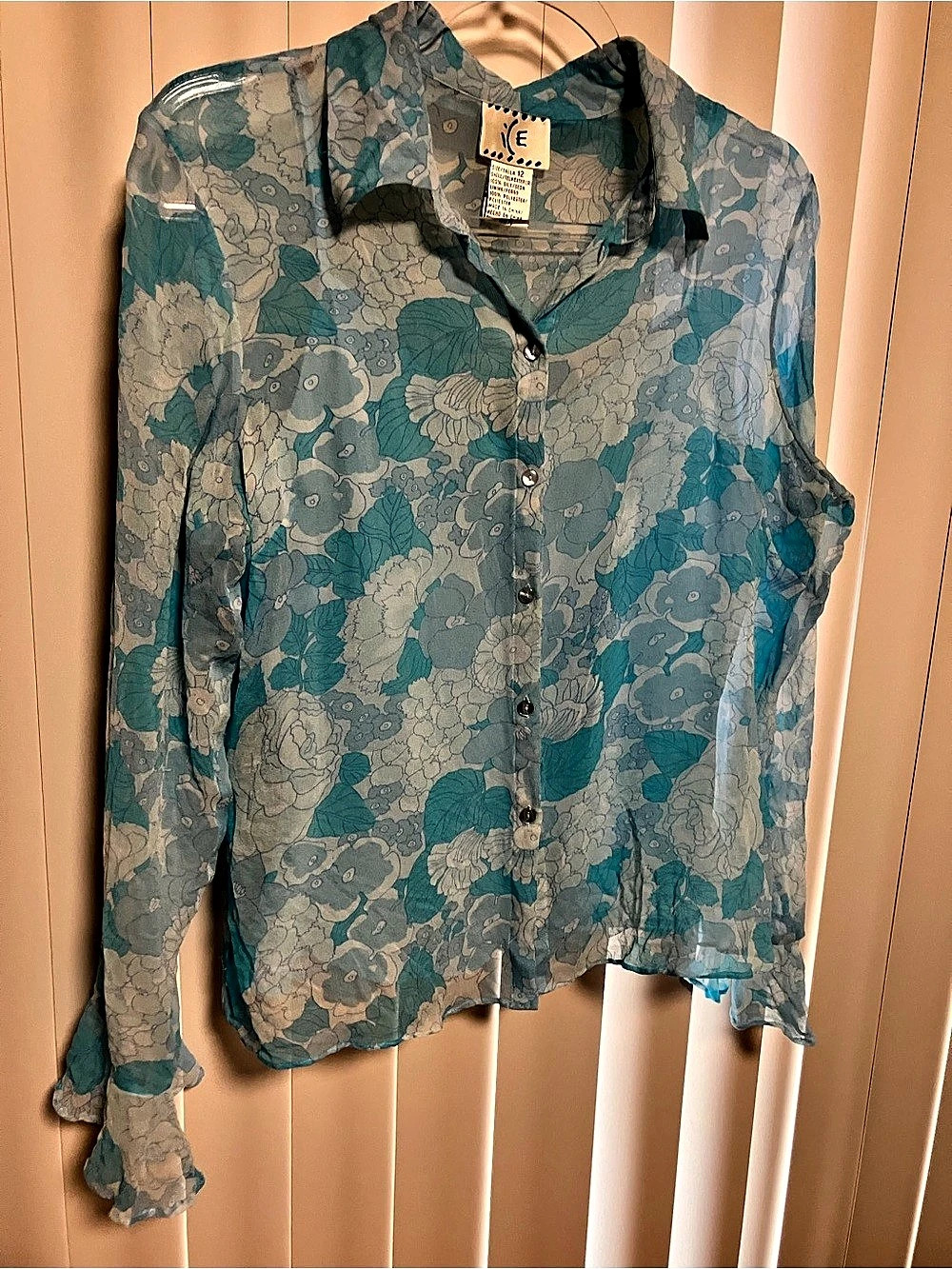 E Floral Button Down Top in Blue Size 12